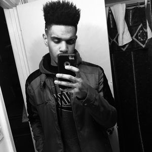 Meet your Posher, Justin